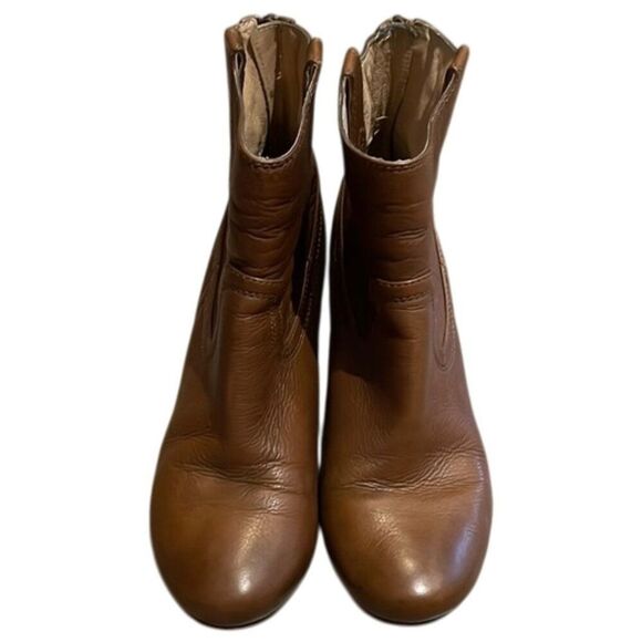 Frye Carson Cognac Brown Leather Hidden Wedge Ankle Boots Womens Size 10 - Picture 3 of 14